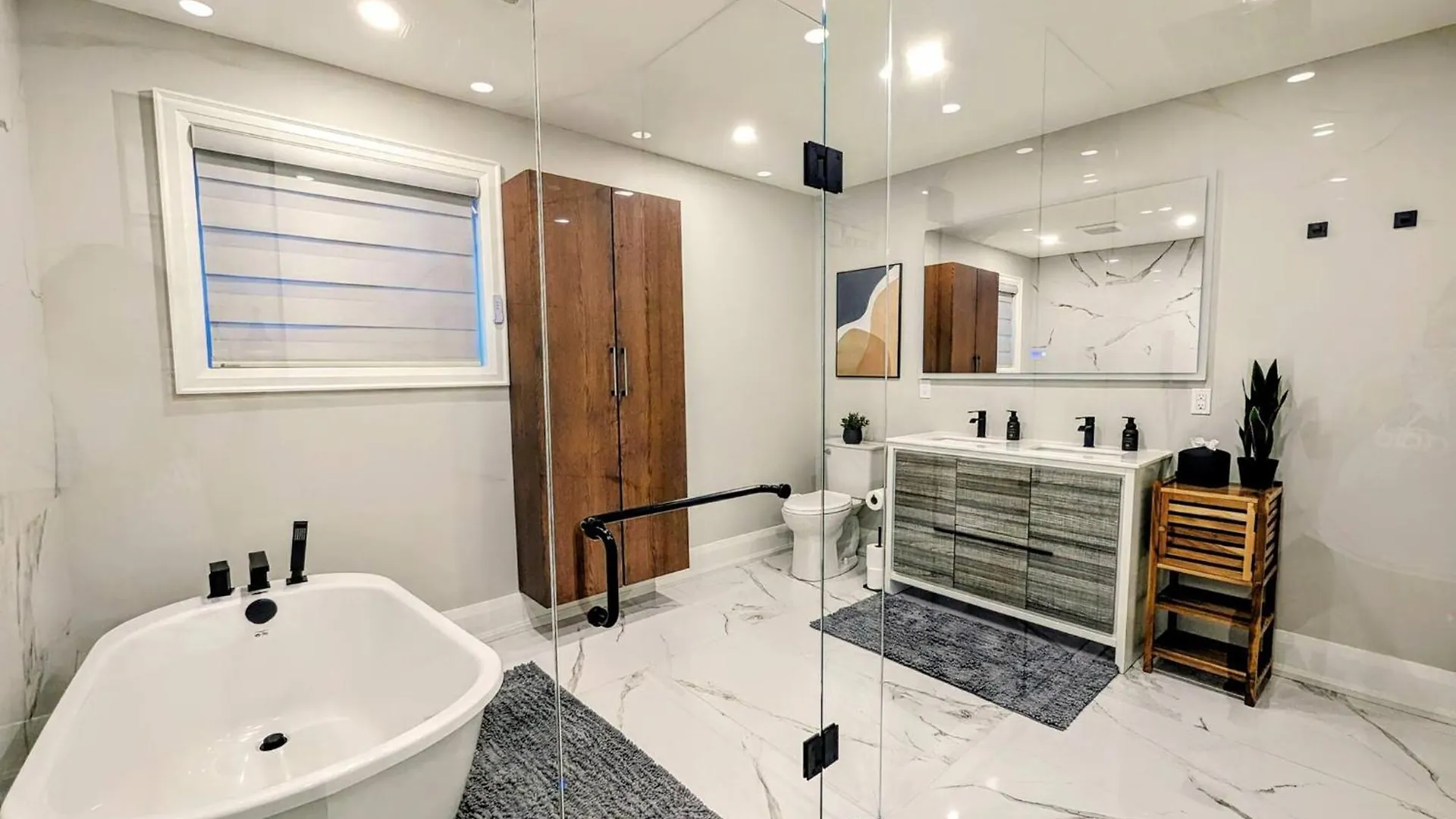 Niagara| All Season- Swim Spa|Patio|King Bed|Bbq| Holiday home